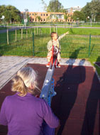 Met oma op de wip